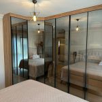 Reflekte Bronz Cam Kapaklı Gardırop